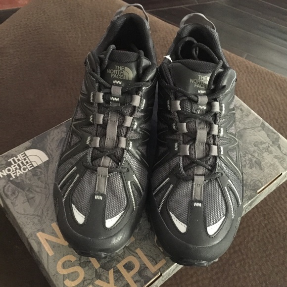 Track shoes. Brand new
