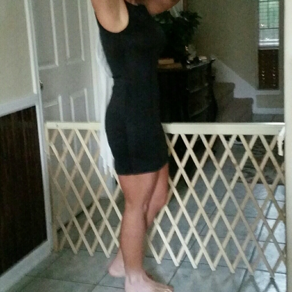 Nice mini dress. Front is all  black. Bow in back - Picture 4 of 4