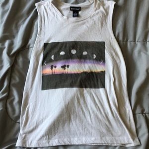 Moon phases muscle tee