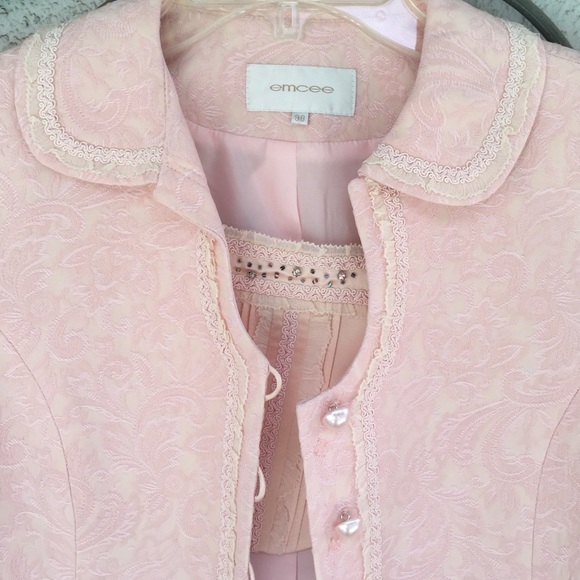 Emcee peach color elegant top - Picture 2 of 4