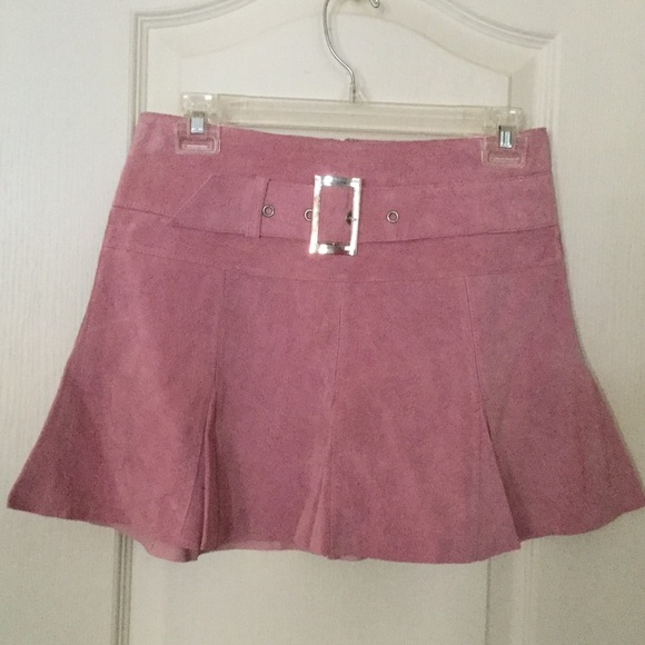 NWT- Bebe 100% Genuine SuedePleated Sz 2 Skirt