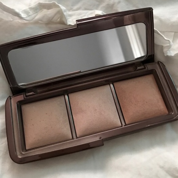 Hourglass Ambient Lighting Palette