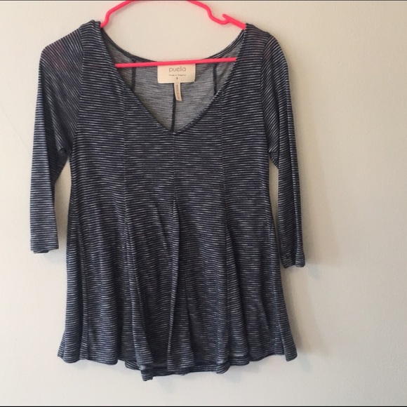 Flattering striped navy shirt