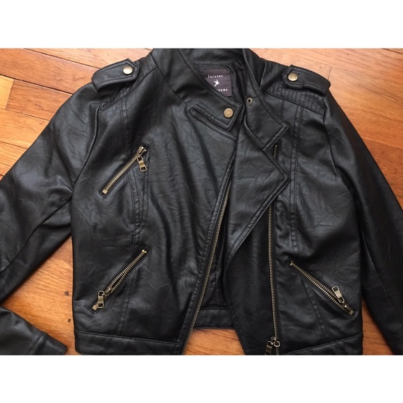 🍁Forever 21 Faux Leather Jacket🍂