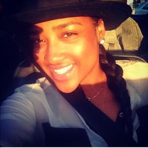 Meet your Posher, Nicole