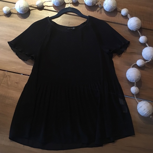 Banana Republic Tops - Banana Republic black top