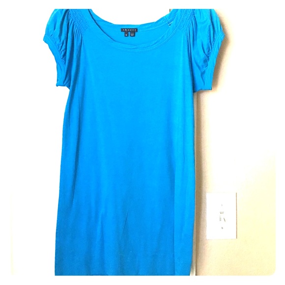 Theory bright blue short sleeve T