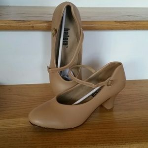 Balera character dance shoes