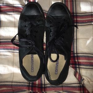 All black low top converse