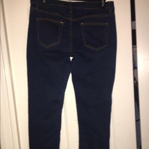 Indigo regular jeans.