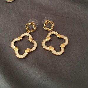 Gold earrings