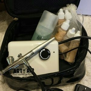Airbrush makeup kit