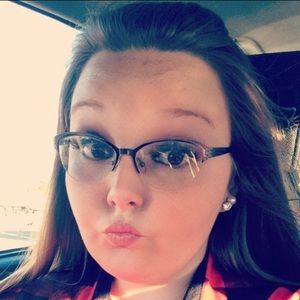 Meet your Posher, Michaela