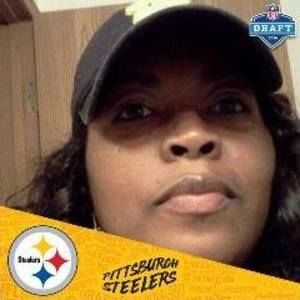 Meet your Posher, Yolanda