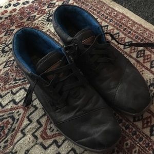 Toms shoes