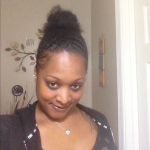 Meet your Posher, Michanda