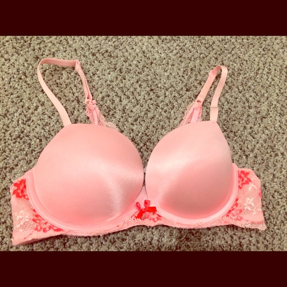 Victoria's Secret Peach Lace Bra 34B