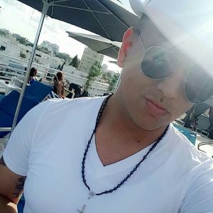 Meet your Posher, Tony