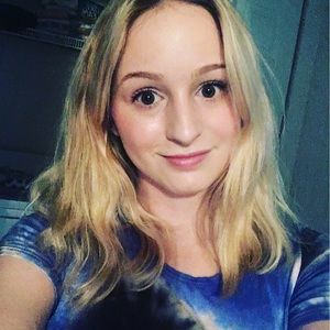 Meet your Posher, Kelly