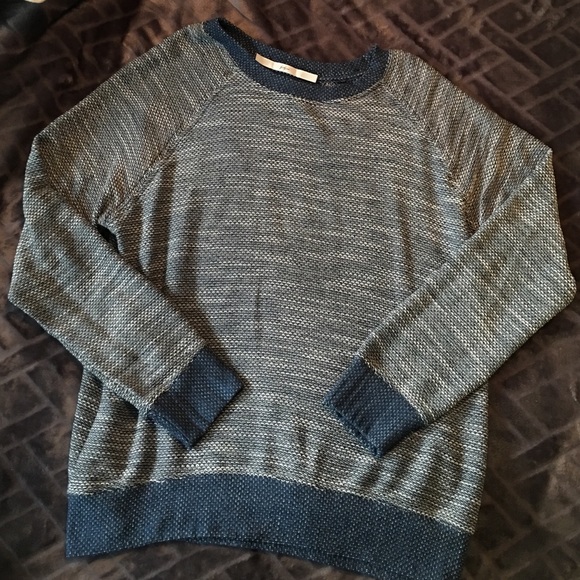 Crew neck sweater