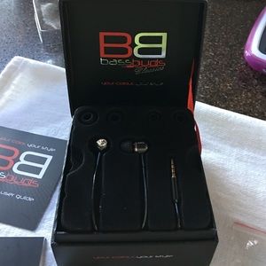 Bassbuds black classic earbuds with Swarovski