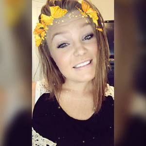 Meet your Posher, Alexis