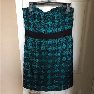 Cynthia Steffe dress with sweetheart neckline.