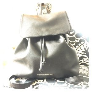 🍁🍂🍃Black Purse/ Backpack🍁🍂🍃