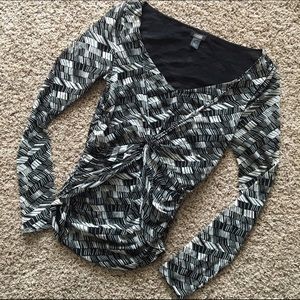 Kennith cole reaction Small twisted knot front top