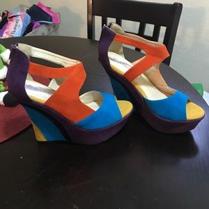 🎉🎊Beautiful colorful wedges🎉🎊