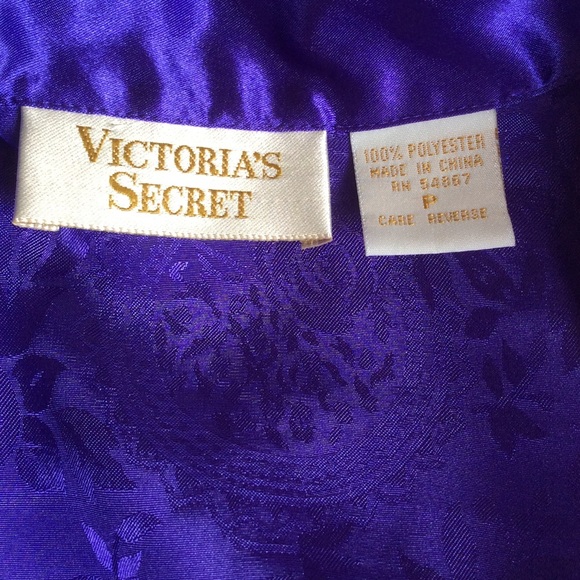 ❌SOLD❌Vintage Victoria's Secret Purple sleep shirt - Picture 5 of 5
