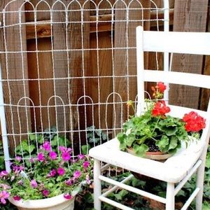 Meet your Posher, Down