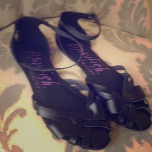 Closed toe sandals