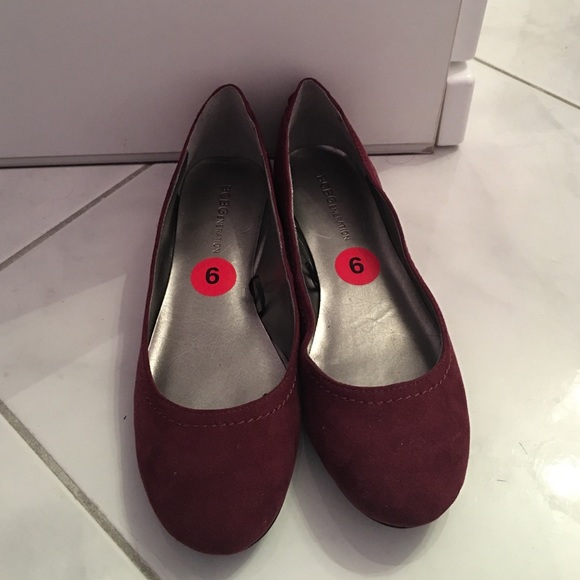 Burgundy BCBG flats!