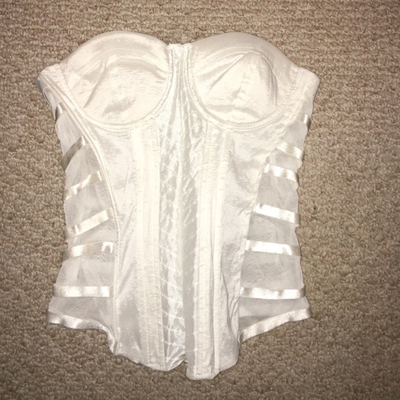 Body Central Tops - ❗️Final Mark Down❗️White Corset