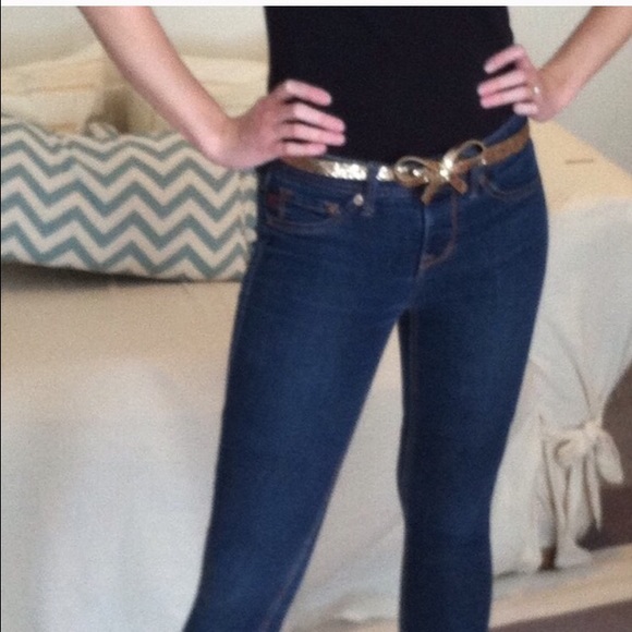 Sequin Bow Belt Perfect for the Holidays✨ - Picture 3 of 3