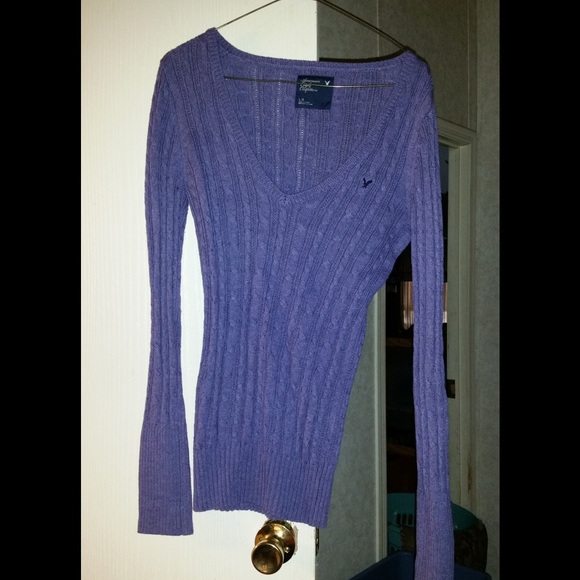 American Eagle Outfitters Sweaters - AE v-neck sweater