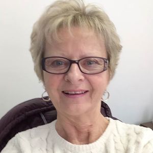 Meet your Posher, Debbie