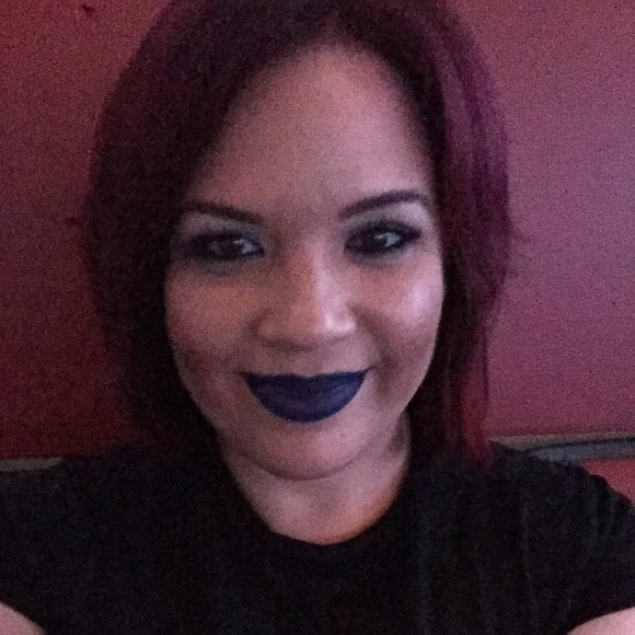 Meet your Posher, Dalia