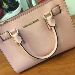 Michael Kors purse (selma satchel)