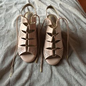 Light Pink Mee Too Wedges