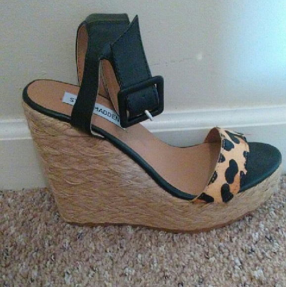 Wedge Shoe