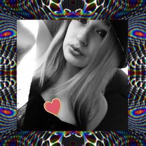 Meet your Posher, Kayley