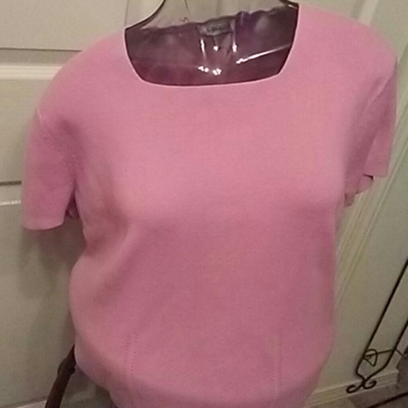 Sweater with square neck opening