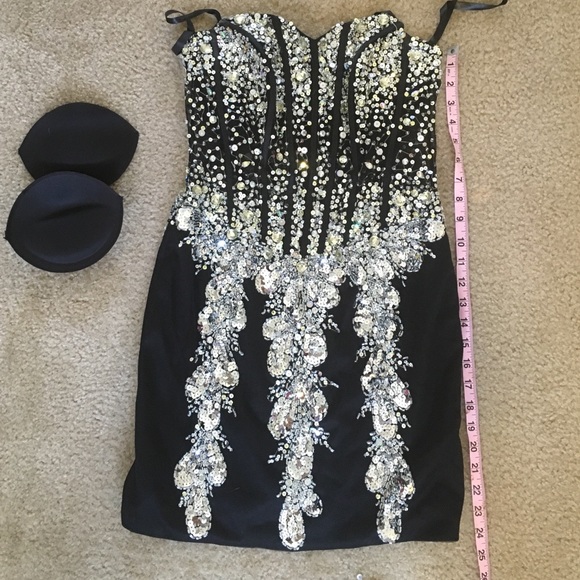 Jovani Dresses & Skirts - ❌SOLD❌Jovani 8 silver sequin beaded crystal dress