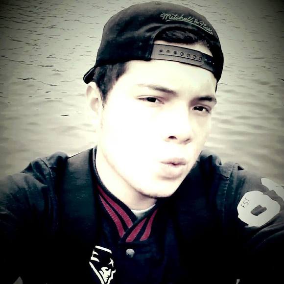 Meet your Posher, Thavo - Picture 1 of 1