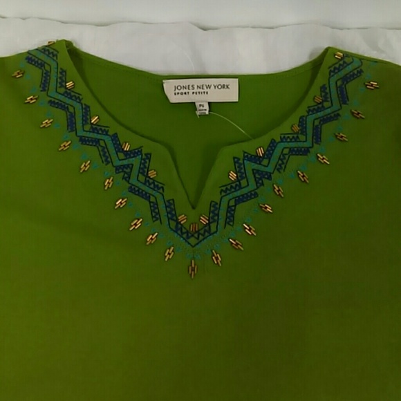 Jones New York Green Top Sz. PS - Picture 2 of 3