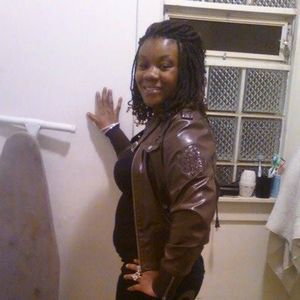 Meet your Posher, Evelyn