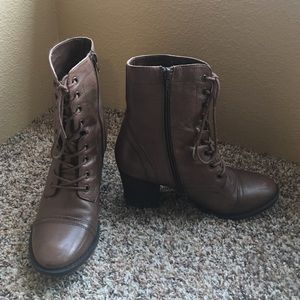 Steve Madden boots