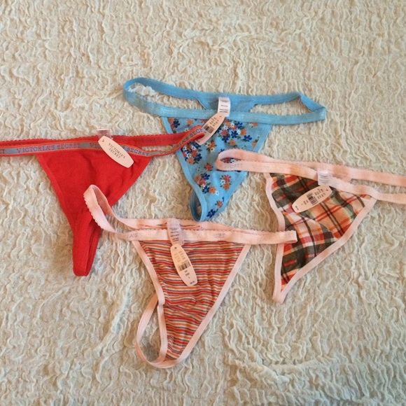 NWT 4 pair Victoria's Secret thongs large